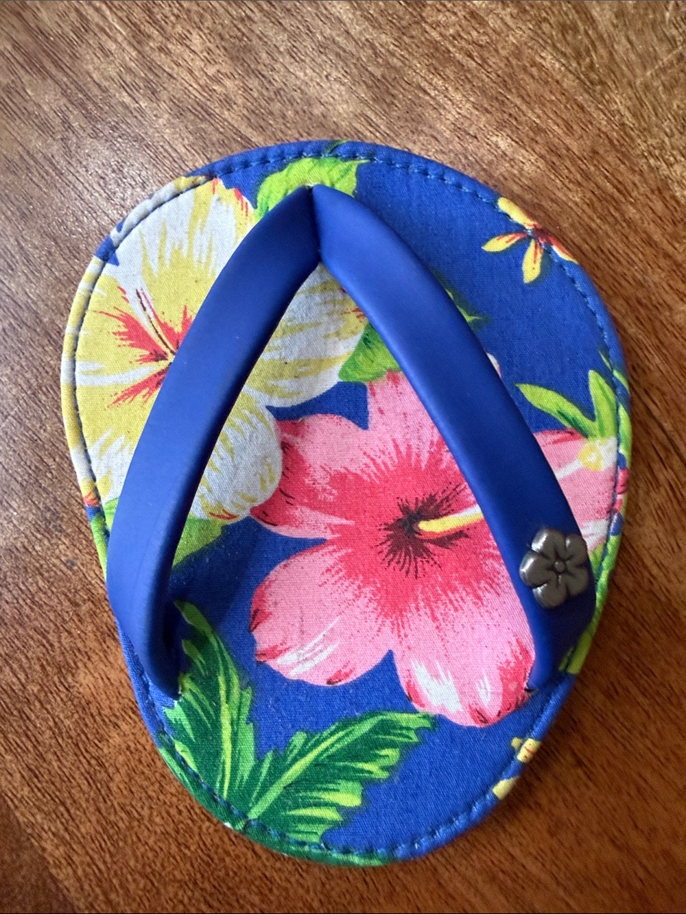 Carrie and Co. Drinkware Flipflop for the foot of your wine glass!